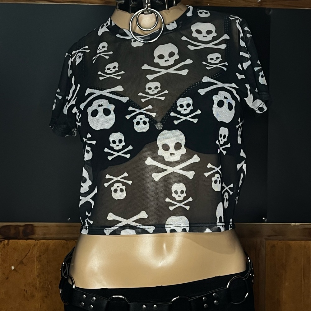Dollskill skull and bones crop top